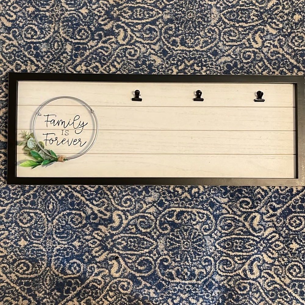 Family is Forever Picture Display